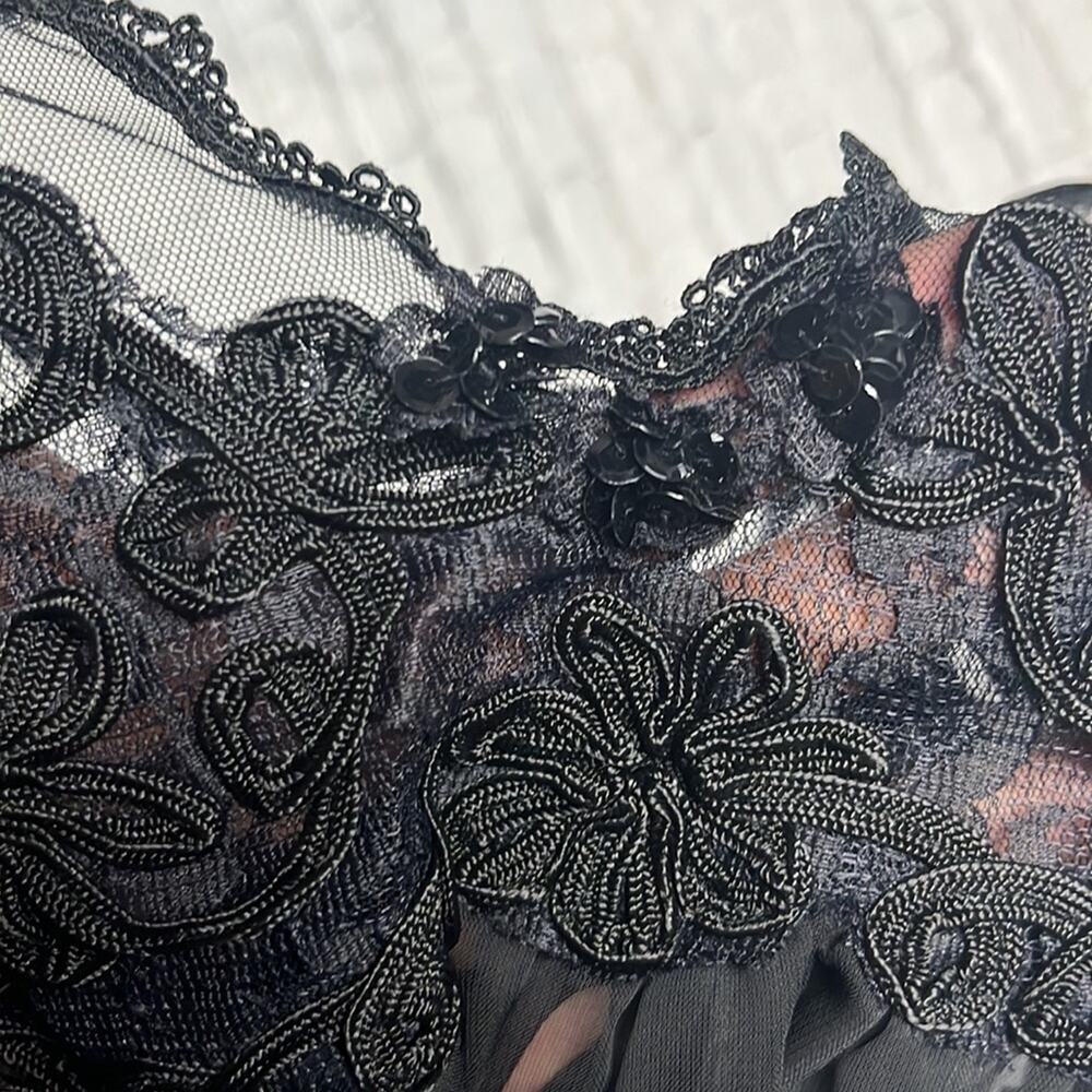 Vintage Victoria’s Secret Gold Label Sleepwear Slip Sheer Lingerie Beaded M - Picture 3 of 3